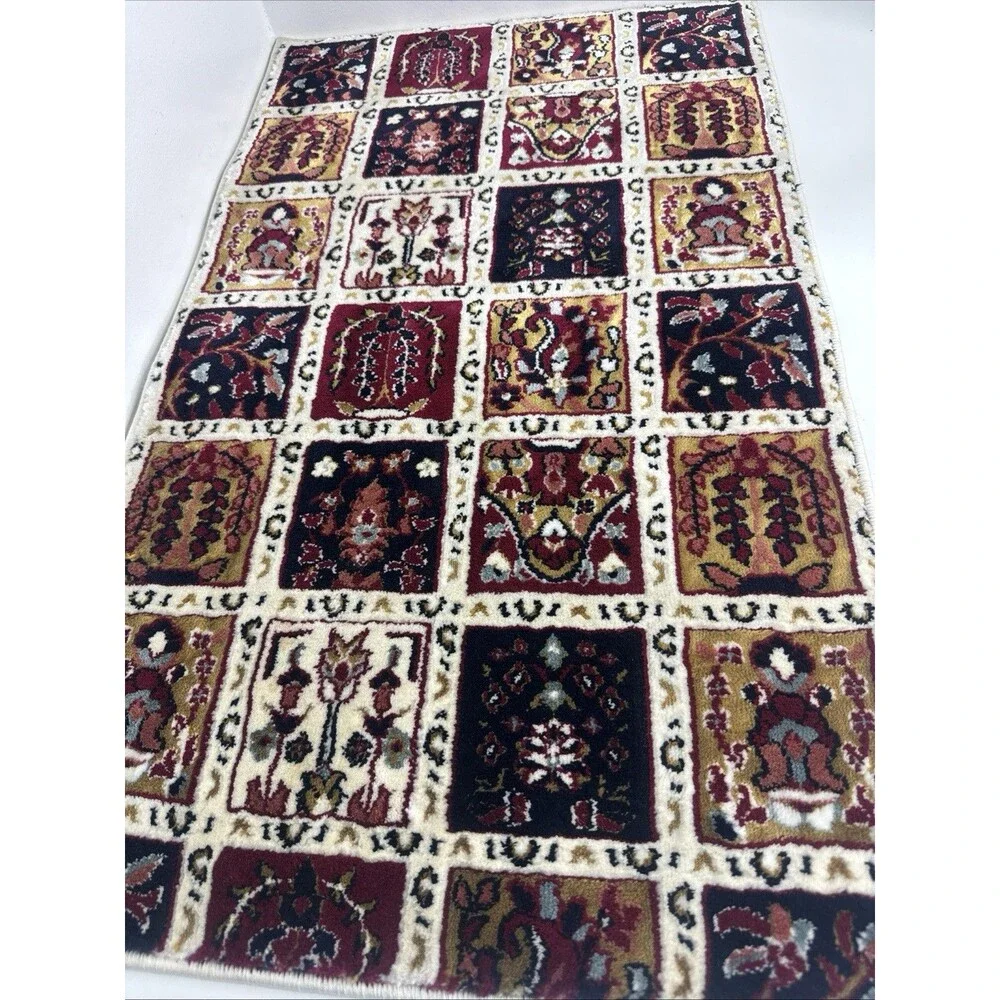 Anatolian Turkish Rug Kashmar design Bakhtiari Design 19”x31”